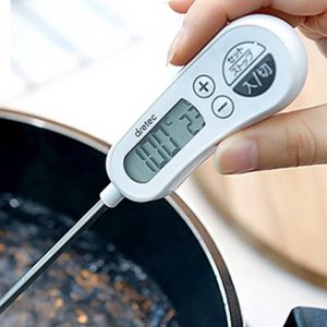 Dretec Digital  Water Resistant Cooking Thermometer with Alarm for Cooking, White O-263