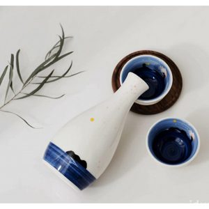 Korean Soju Shot,Refined Rice Wine Sake Glass Set –Traditional  2 Piece of  Ceramic Pottery Cup & Traditional Liquor Bottle  for Whiskey Sake Vodka Alcohol Liquor w/Korea Jeju Cherry Blossom Illustration Paintings Gift Party Decoration Display Drinking Glasses